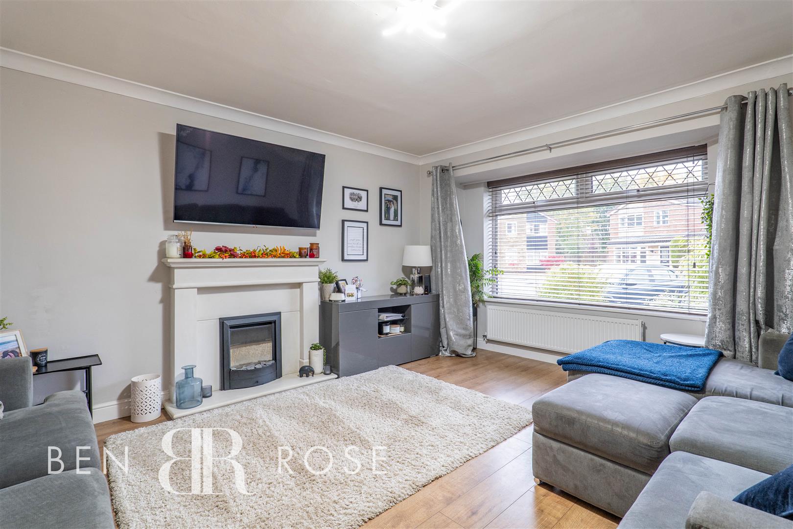 4 bed property in Bolton Meadow, Leyland